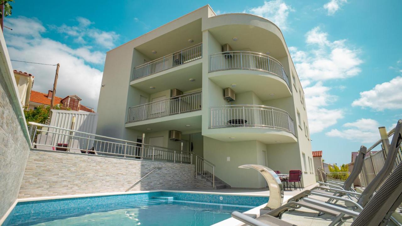 Villa Luxury Trogir セゲット・ヴラニツァ エクステリア 写真