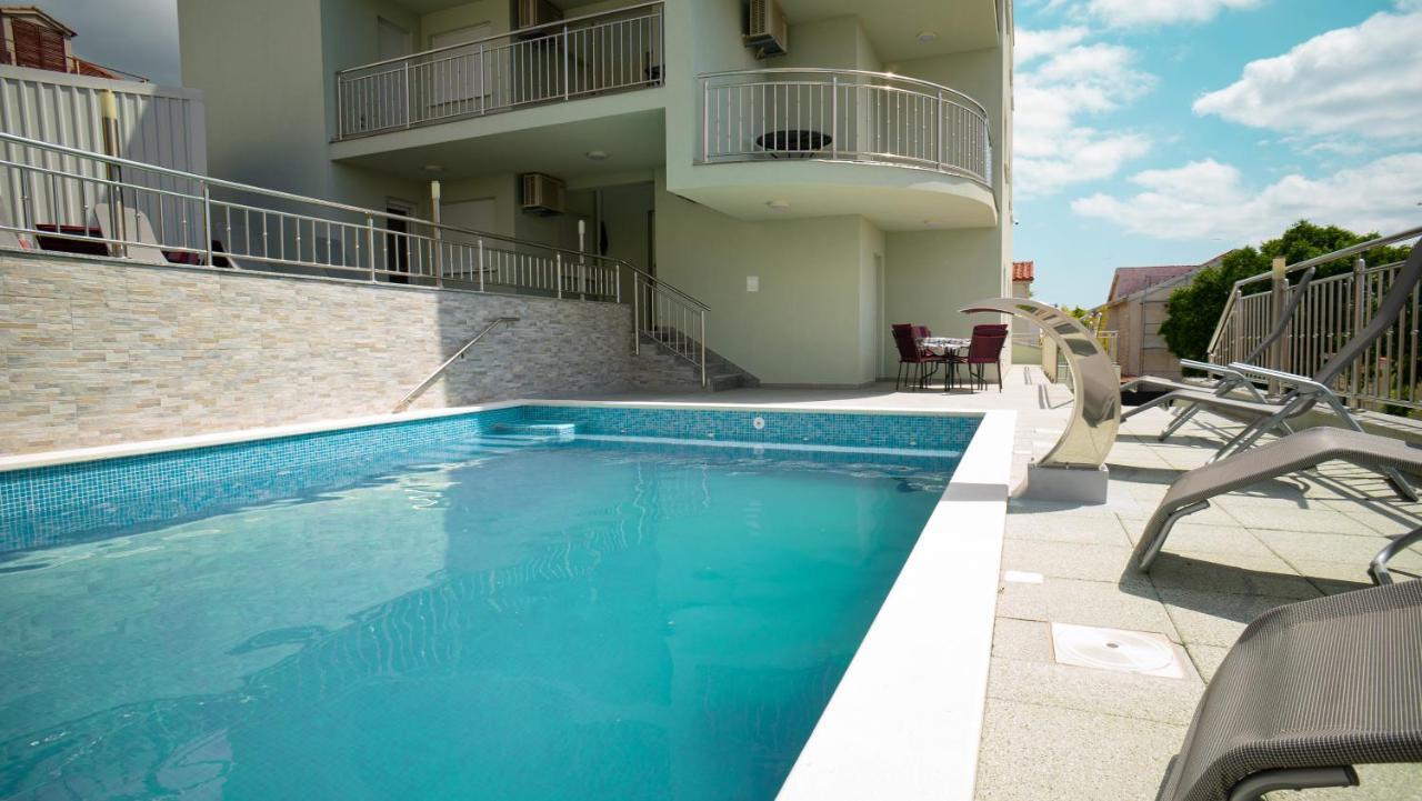 Villa Luxury Trogir セゲット・ヴラニツァ エクステリア 写真